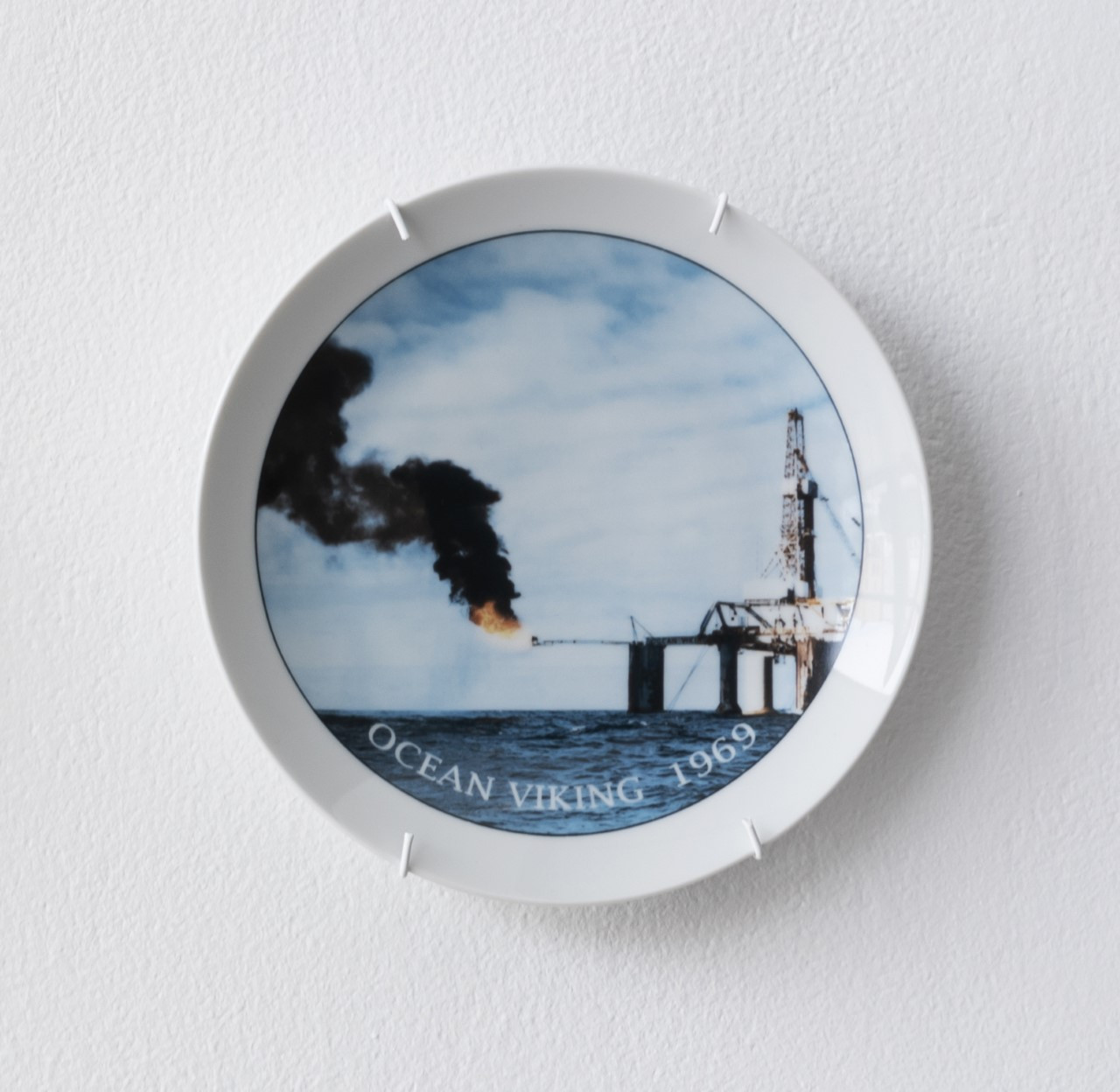 Ocean Viking, Porcelain Plate. Photo: Susann Jamtøy 2019